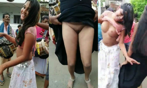 Paid Randi Showing Boobs Pussy In Public Dance Show